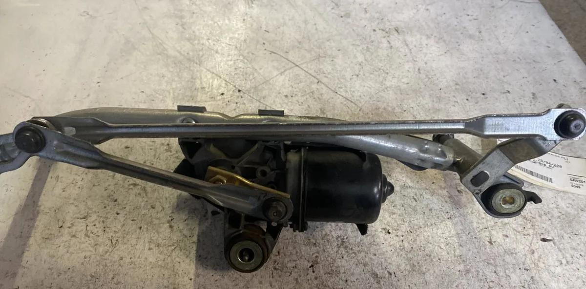 Moteur essuie-glace avant Peugeot 1007 (KM_) 1.4 hdi (2005) occasion