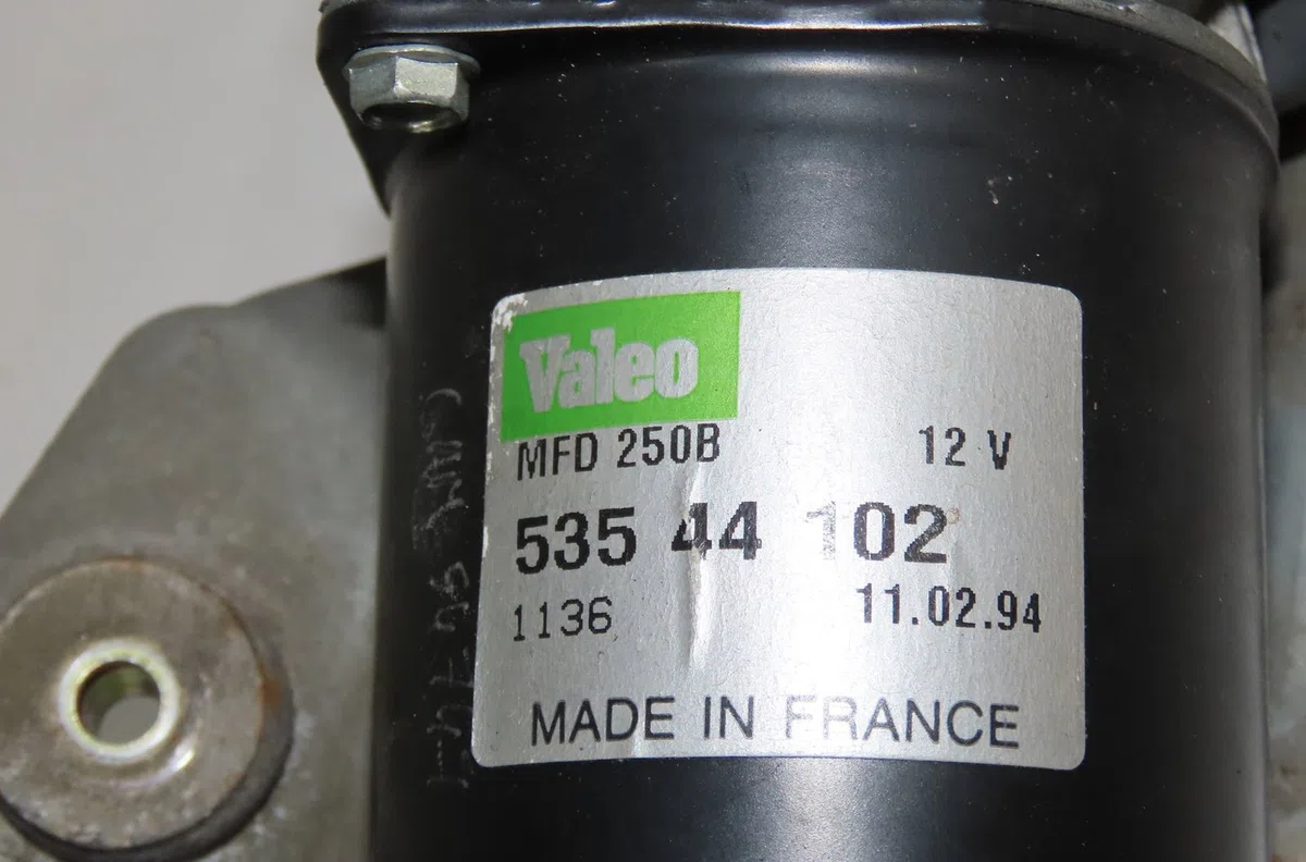 Moteur essuie-glace avant Peugeot 106 I (1A, 1C) 1.4 (1991-1996) occasion