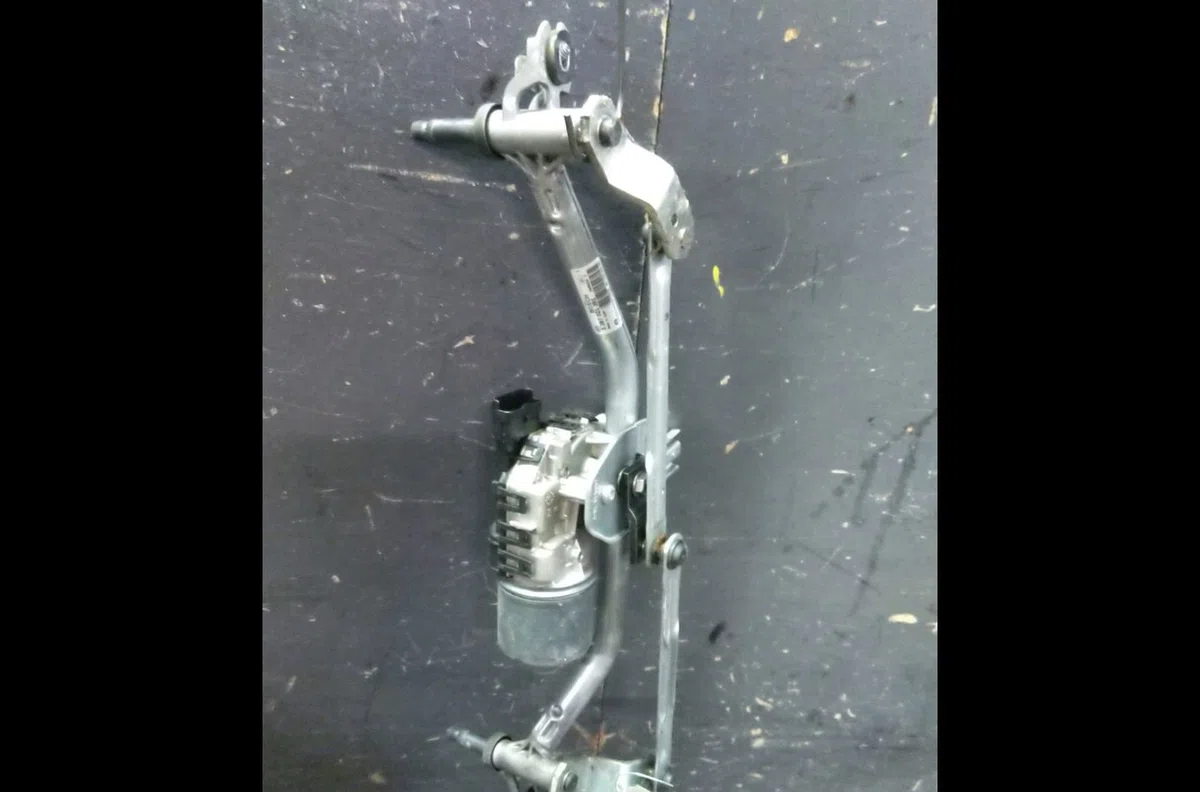 Moteur essuie-glace avant Peugeot 2008 I (CU_) 1.6 vti (2013) occasion