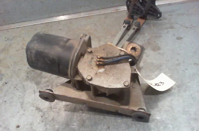 Moteur essuie-glace avant PEUGEOT 205 1988 occasion