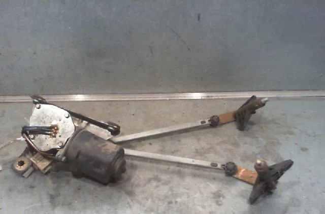 Moteur essuie-glace avant PEUGEOT 205 1988 occasion