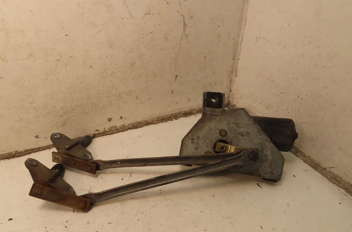 Moteur essuie-glace avant Peugeot 205 Camionnette - 3-5 portes 1.8 d (1983-1990) occasion