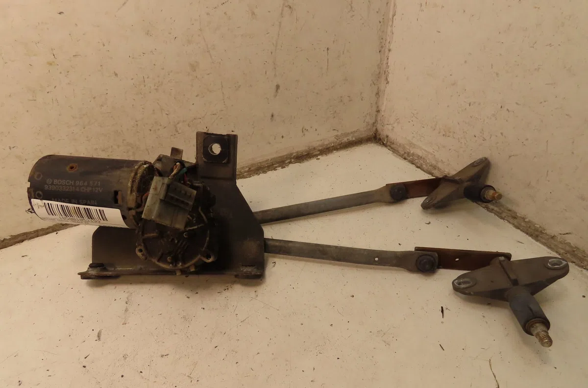 Moteur essuie-glace avant Peugeot 205 Camionnette - 3-5 portes 1.8 d (1983-1990) occasion