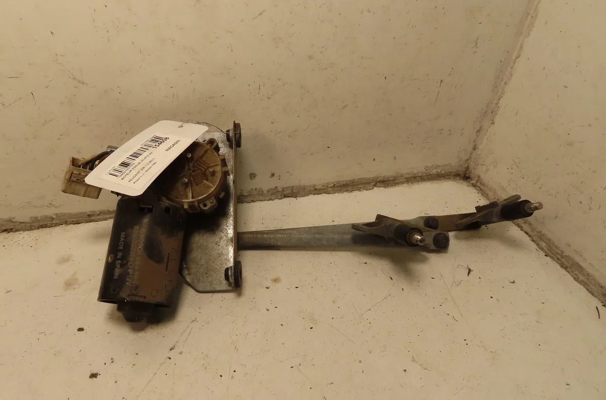 Moteur essuie-glace avant Peugeot 205 II (20A-C) 1.1 (1987-1992) 5 portes occasion