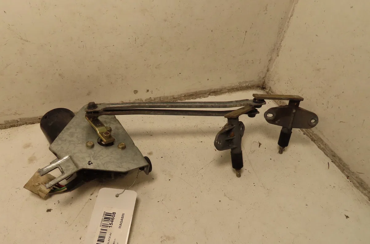 Moteur essuie-glace avant Peugeot 205 II (20A-C) 1.1 (1987-1992) 5 portes occasion