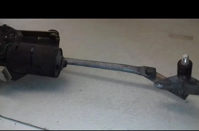 Moteur essuie-glace avant Peugeot 205 II (20A-C) 1.4 (1988-1998) occasion