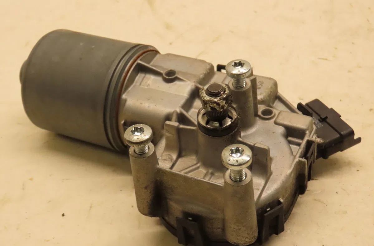 Moteur essuie-glace avant Peugeot 207 CC (WD_) 1.6 hdi (2007-2015) occasion