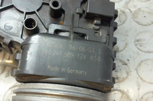 Moteur essuie-glace avant Peugeot 208 I (CA_, CC_) 1.0 (2012) occasion