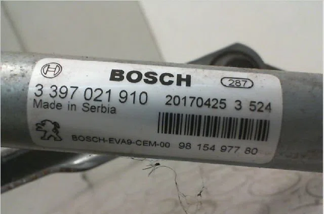 Moteur essuie-glace avant Peugeot 208 I (CA_, CC_) 1.2 vti 82 (2012) occasion