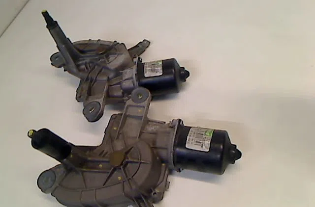Moteur essuie-glace avant Peugeot 3008 Monospace (0U_) 1.6 hdi (2009-2016) 5 portes occasion