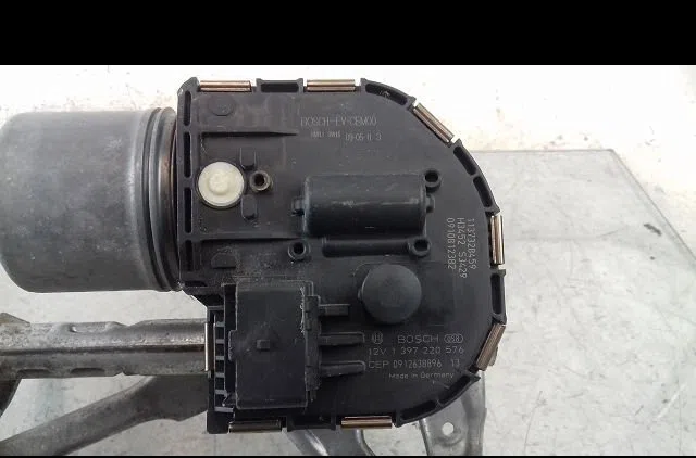 Moteur essuie-glace avant Peugeot 3008 Monospace (0U_) 2.0 hdi 150 - bluehdi 150 (2009-2016) 5 portes occasion