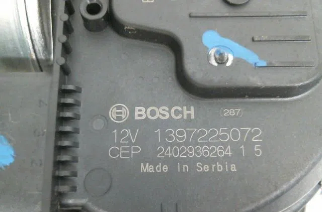 Moteur essuie-glace avant Peugeot 3008 SUV (MC_, MR_, MJ_, M4_) 1.2 hybrid 136 (mrhpye) (2023) occasion