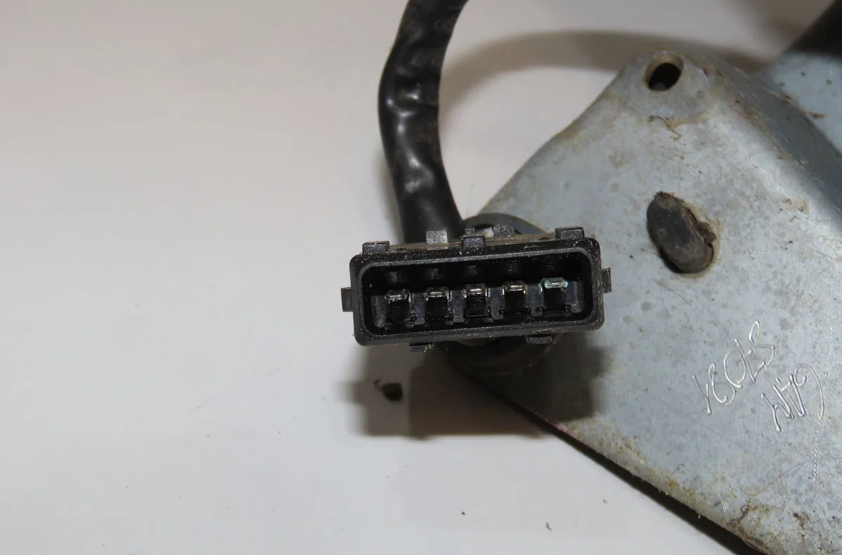Moteur essuie-glace avant Peugeot 306 3-5 portes (7A, 7C, N3, N5) 1.4 (1993-2001) 5 portes occasion