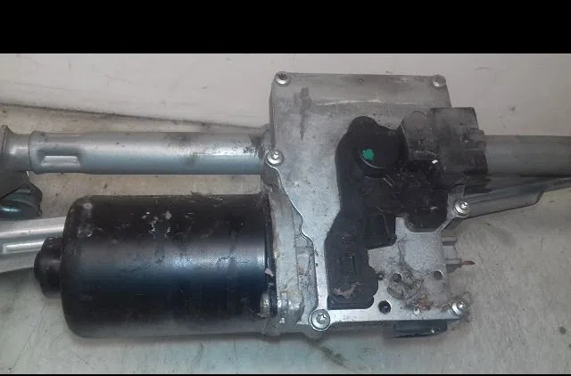 Moteur essuie-glace avant Peugeot 307 (3A-C) 1.6 hdi 110 (2004-2009) 5 portes occasion