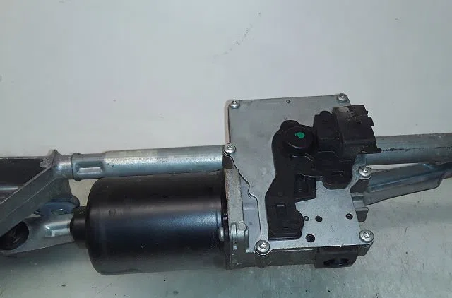 Moteur essuie-glace avant Peugeot 307 (3A-C) 2.0 hdi 135 (2003-2007) occasion
