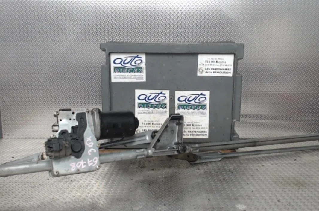Moteur essuie-glace avant Peugeot 307 Break (3E) 1.6 hdi 110 (2004-2008) 5 portes occasion