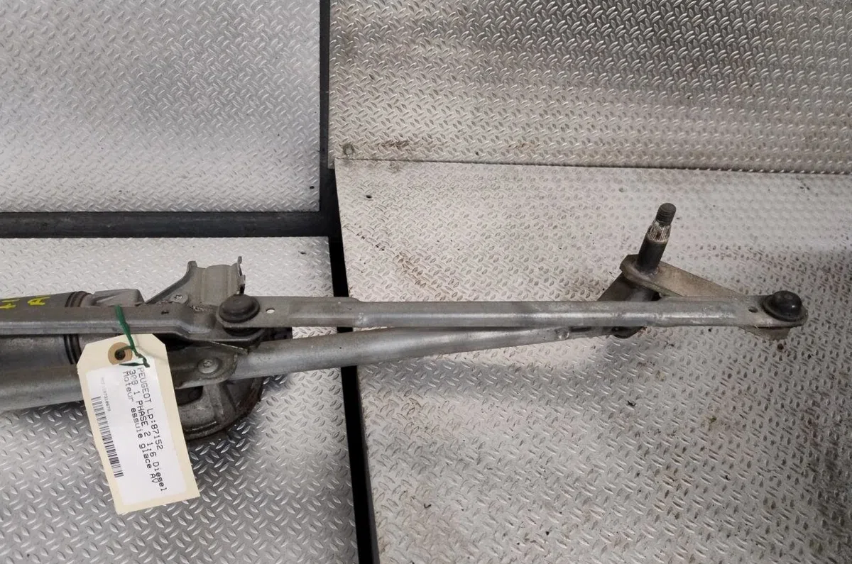 Moteur essuie-glace avant PEUGEOT 308 1  308 1 PHASE 2 occasion