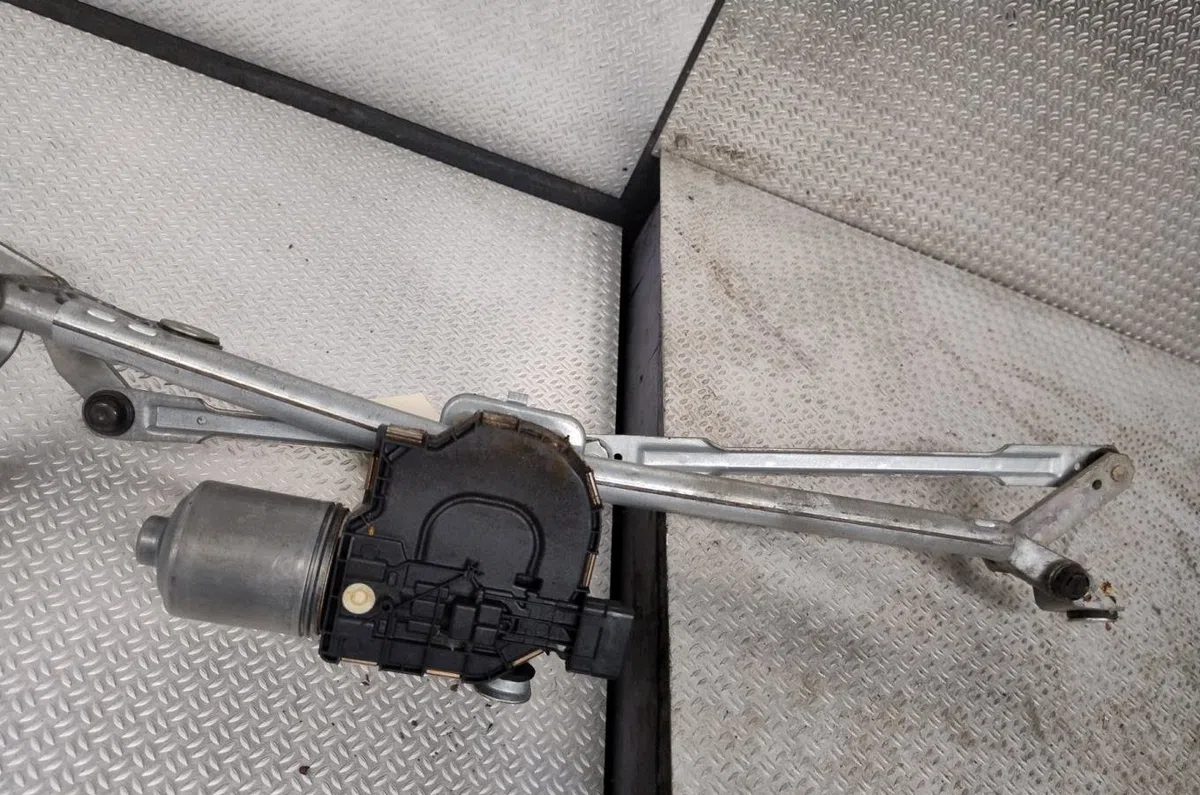Moteur essuie-glace avant PEUGEOT 308 1  308 1 PHASE 2 occasion