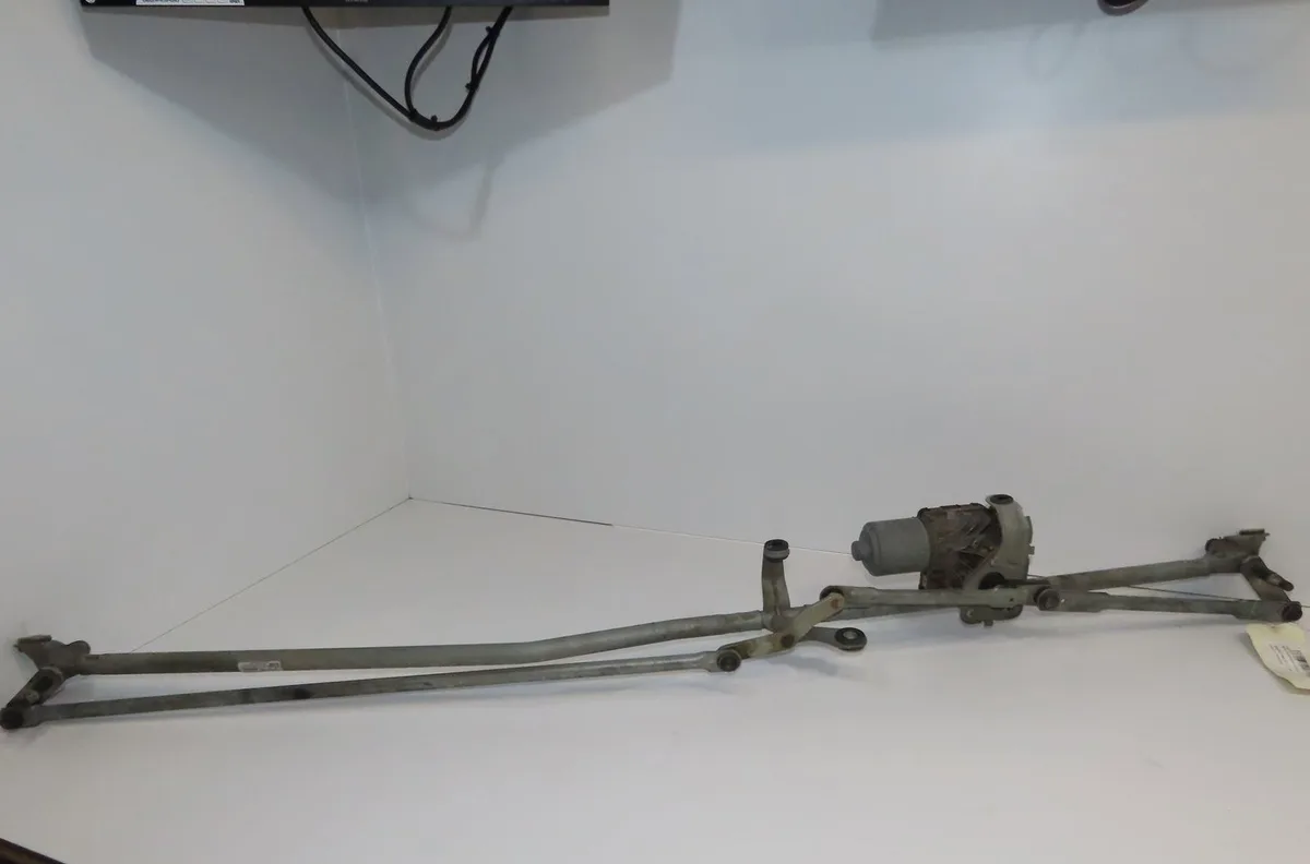 Moteur essuie-glace avant Peugeot 308 CC (4B_) 1.6 hdi (2009-2014) occasion
