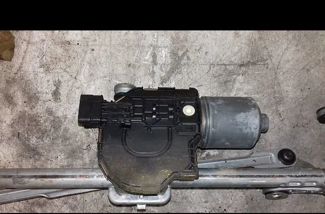 Moteur essuie-glace avant Peugeot 308 I (4A_, 4C_) 1.6 hdi (2007-2014) 5 portes occasion