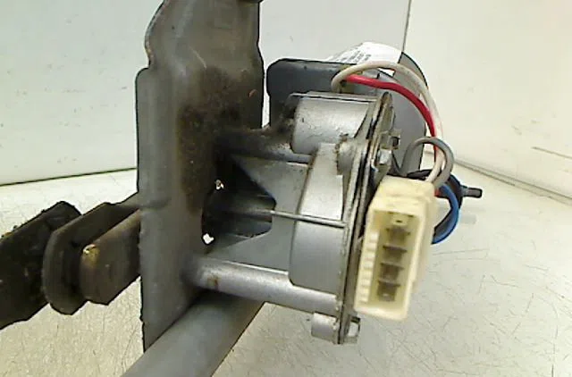 Moteur essuie-glace avant Peugeot 405 II Break (4E) 1.9 d (1992-1996) occasion