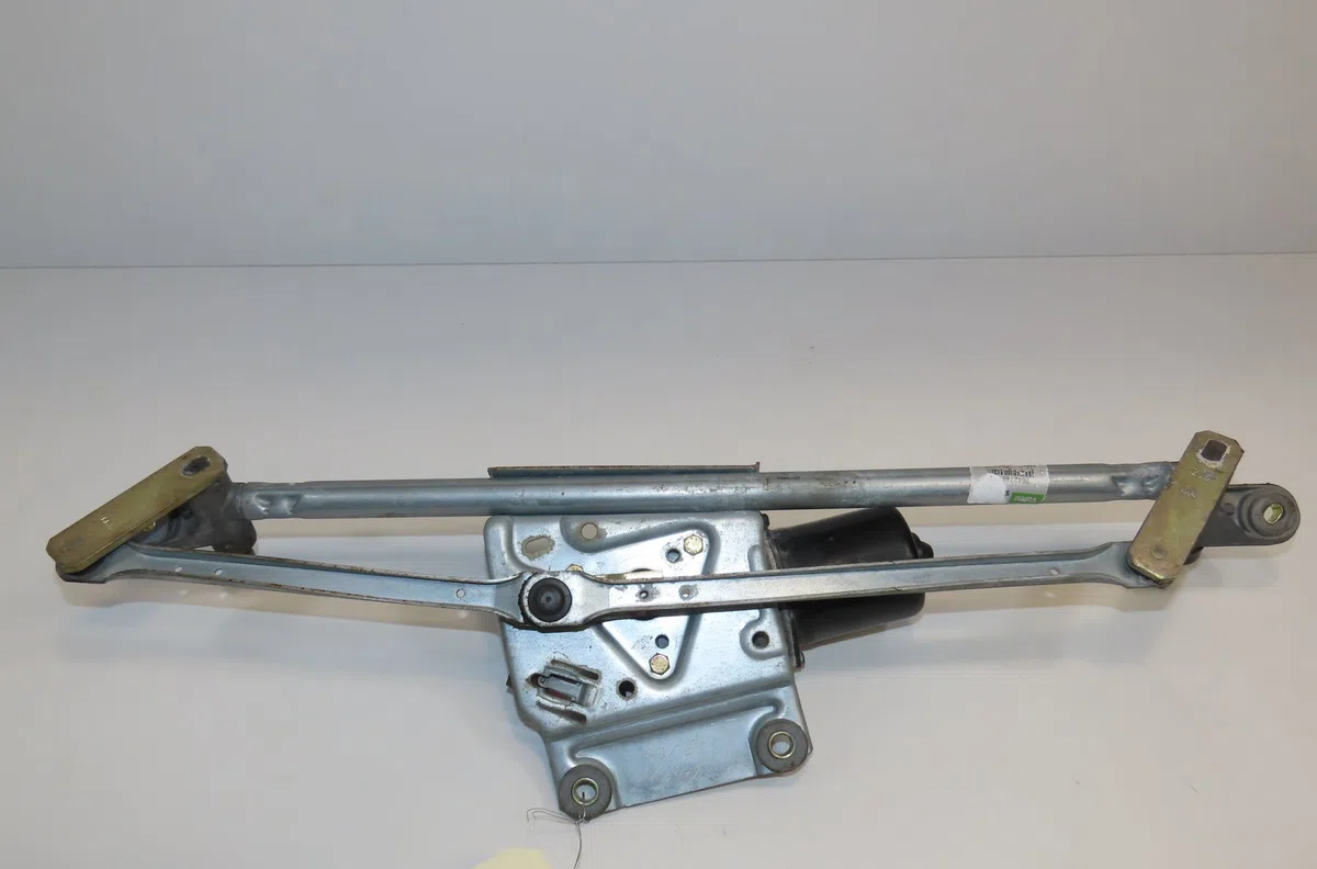 Moteur essuie-glace avant Peugeot 406 (8B) 1.8 16v (1995-2000) occasion