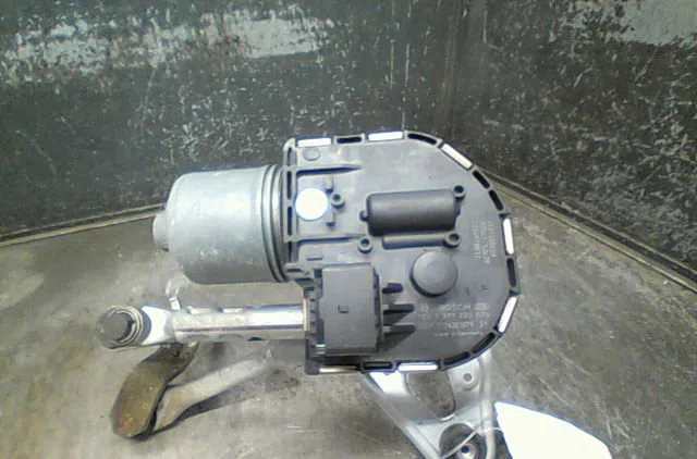 Moteur essuie-glace avant Peugeot 5008 (0U_, 0E_) 1.6 hdi (2010-2017) 5 portes occasion