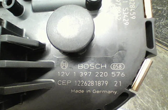 Moteur essuie-glace avant Peugeot 5008 (0U_, 0E_) 1.6 hdi (2010-2017) 5 portes occasion