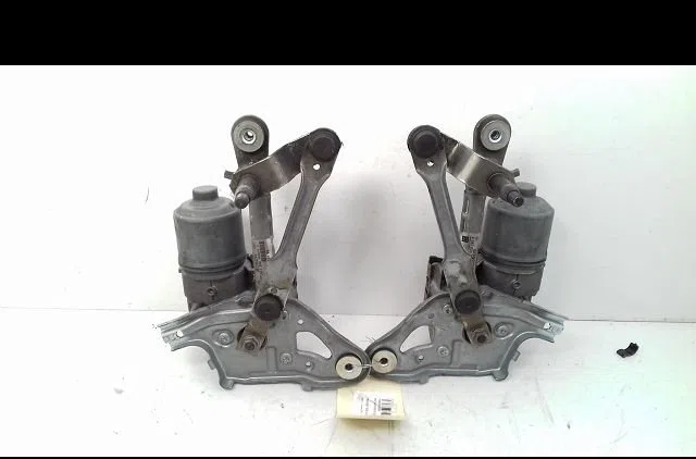 Moteur essuie-glace avant Peugeot 5008 (0U_, 0E_) 1.6 hdi (2010-2017) occasion