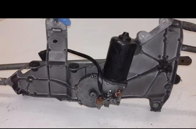 Moteur essuie-glace avant Peugeot 807 (EB_) 2.0 hdi (2009) occasion