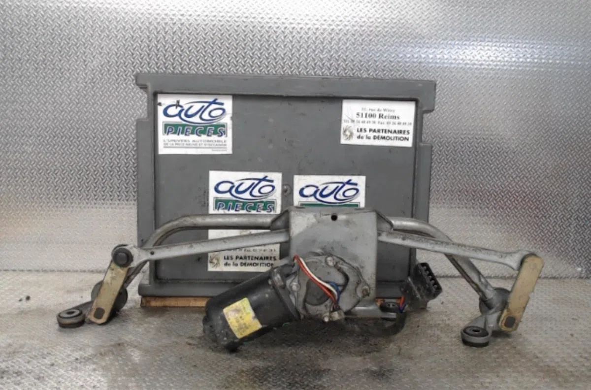 Moteur essuie-glace avant Peugeot EXPERT Camionnette (222) 1.9 d 70 (1998-2006) occasion