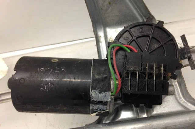 Moteur essuie-glace avant PORSCHE BOXSTER I 2000 occasion