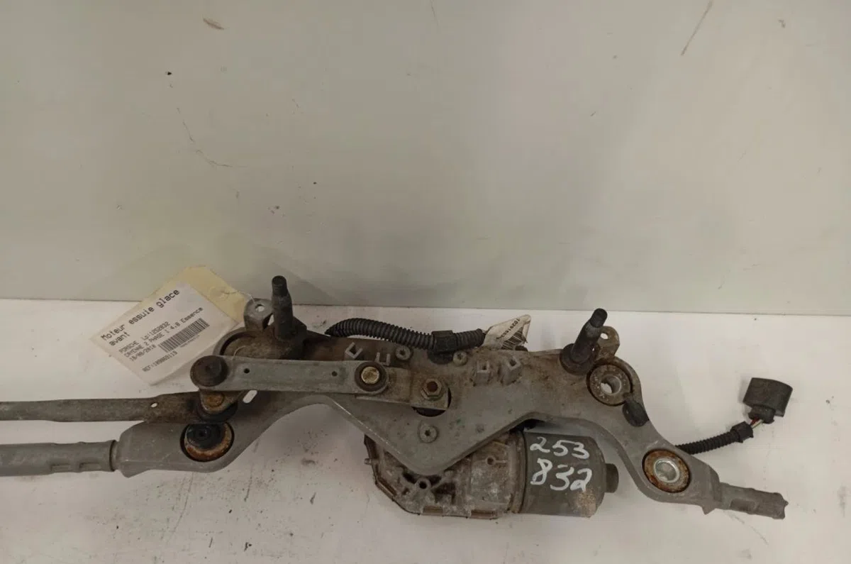 Moteur essuie-glace avant Porsche CAYENNE (92A) 4.8 turbo (2010) occasion