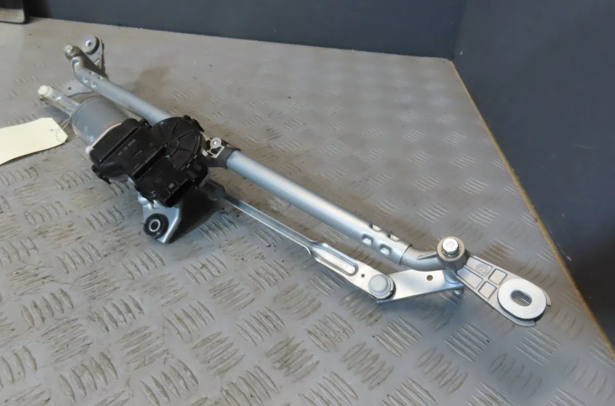 Moteur essuie-glace avant RENAULT ARKANA 2023 occasion