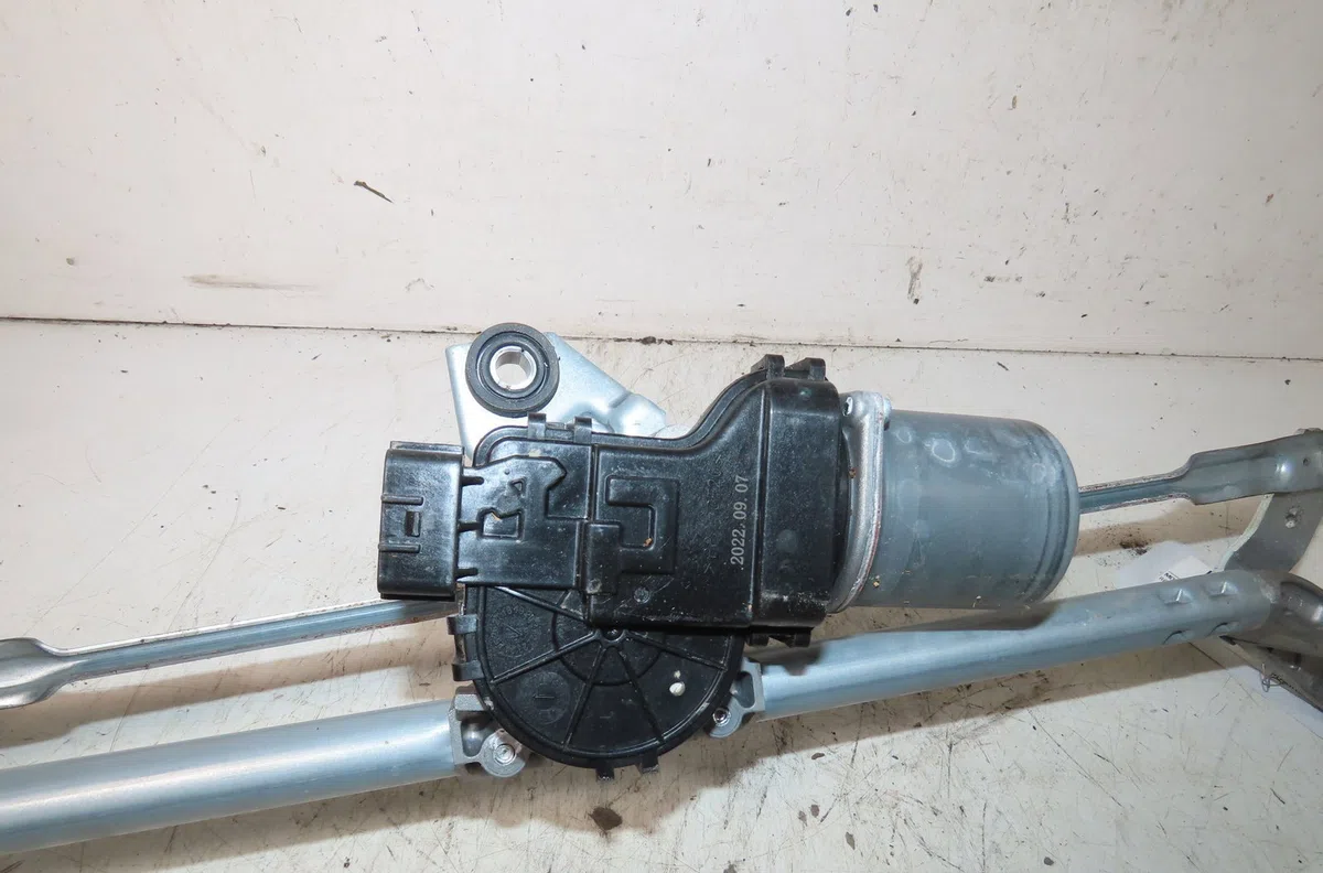 Moteur essuie-glace avant Renault ARKANA I (LCM_, LDN_) 1.3 tce 140 (ldn0) (2020) 5 portes occasion