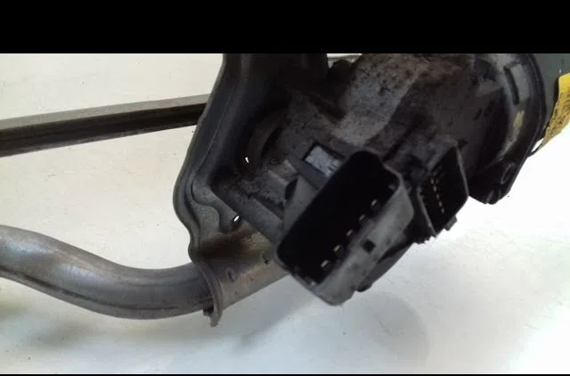 Moteur essuie-glace avant RENAULT CLIO 2004 occasion