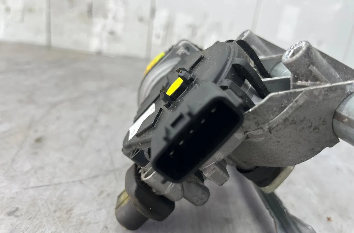 Moteur essuie-glace avant RENAULT CLIO 4 PHASE 2 BREAK occasion