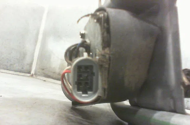 Moteur essuie-glace avant Renault CLIO I (B-C57_, 5-357_) 1.9 d (1996-1998) occasion