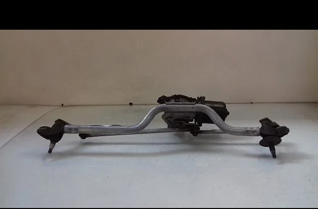 Moteur essuie-glace avant Renault CLIO II (BB_, CB_) 1.2 16v (bb05, bb0w, bb11, bb27, bb2t, bb2u, bb2v, cb05,... (2001-2