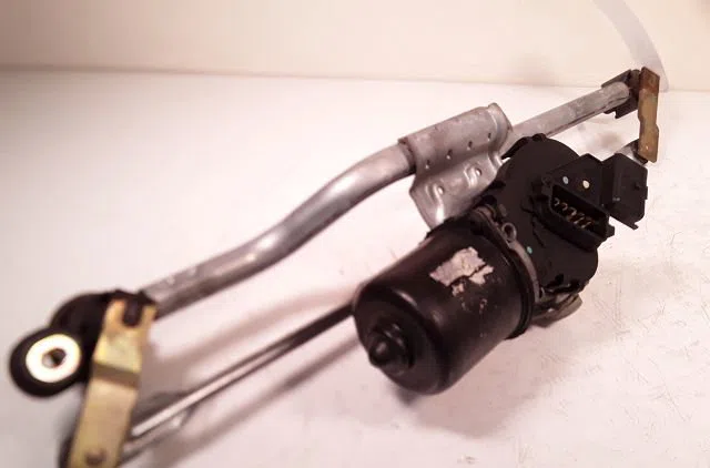 Moteur essuie-glace avant Renault CLIO II (BB_, CB_) 2.0 16v sport (2004-2005) occasion