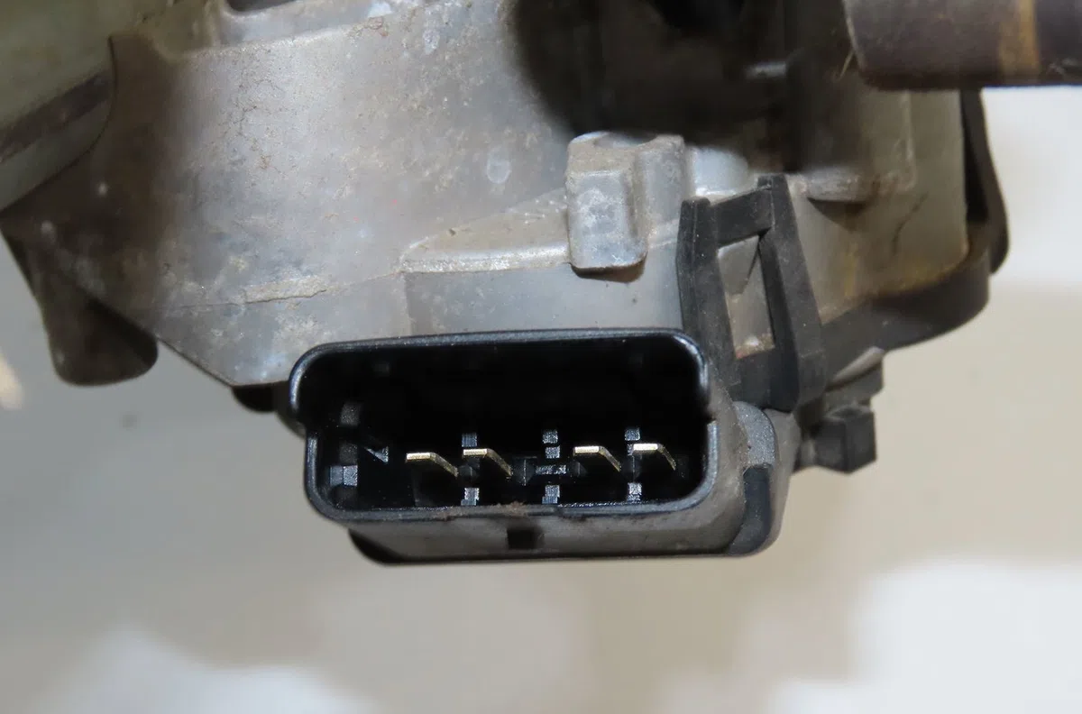 Moteur essuie-glace avant RENAULT CLIO III 2010 occasion