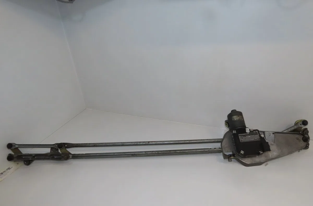 Moteur essuie-glace avant Renault ESPACE IV (JK0-1_) 1.9 dci (jk0u) (2003-2005) 5 portes occasion