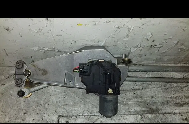 Moteur essuie-glace avant Renault ESPACE IV (JK0-1_) 2.0 (jk0a, jk1d, jk0n) (2005) occasion
