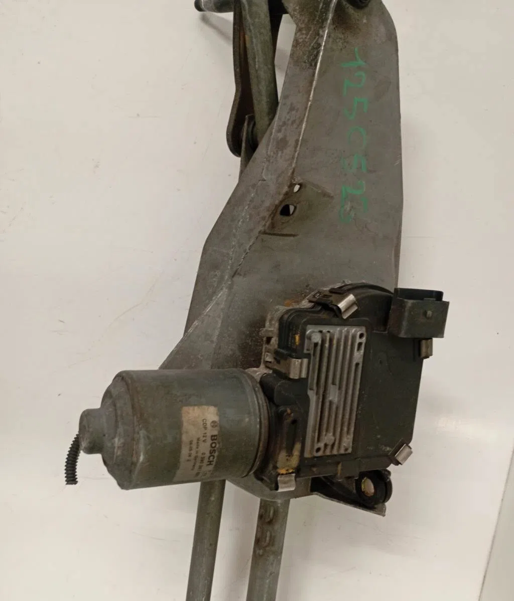 Moteur essuie-glace avant Renault ESPACE IV (JK0-1_) 2.2 dci (jk0h) (2002-2006) occasion
