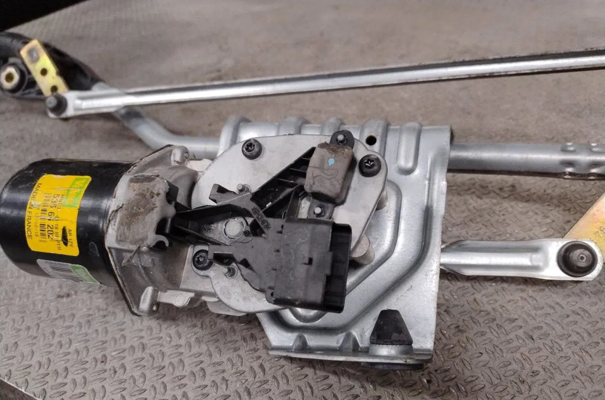 Moteur essuie-glace avant RENAULT GRAND SCENIC 2  GRAND SCENIC 2 PHASE 1 occasion