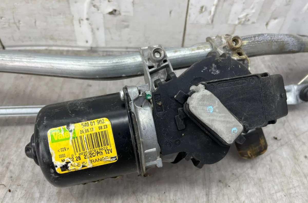 Moteur essuie-glace avant RENAULT KANGOO 2 PHASE 2 occasion