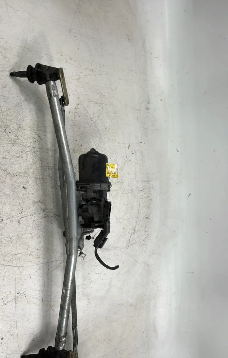 Moteur essuie-glace avant Renault KANGOO Express (FC0-1_) 1.2 16v (fc05, fc0w, fc1d, fc1p, fc1k, fc0t) (2001) occasion