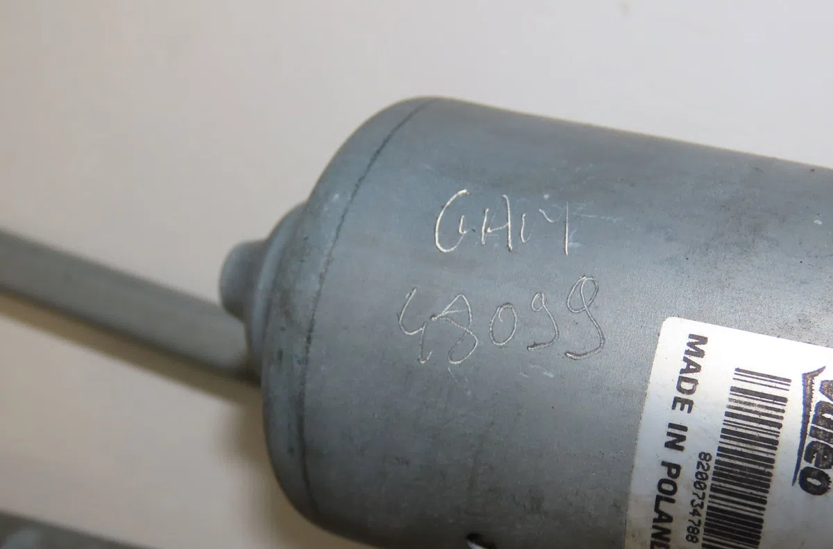 Moteur essuie-glace avant Renault KANGOO Express (FW0-1_) 1.2 tce 115 (fw02, fw14) (2013) occasion