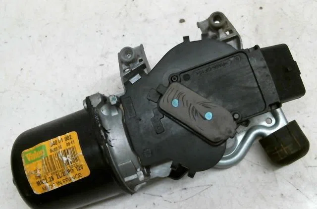 Moteur essuie-glace avant Renault KANGOO - GRAND KANGOO II (KW0-1_) 1.2 tce 115 (kw02, kw14) (2013) occasion