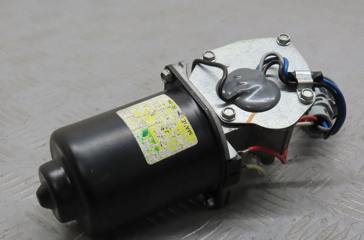 Moteur essuie-glace avant Renault KANGOO (KC0-1_) 1.6 16v 4x4 (kc0p, kc0s, kc0l) (2001) occasion